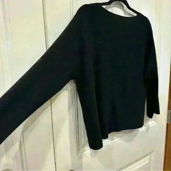 Women’s Eileen Fisher Black Blouse Top Shoulder Slits/Cutout 100%Merino Wool XS - Picture 10 of 13